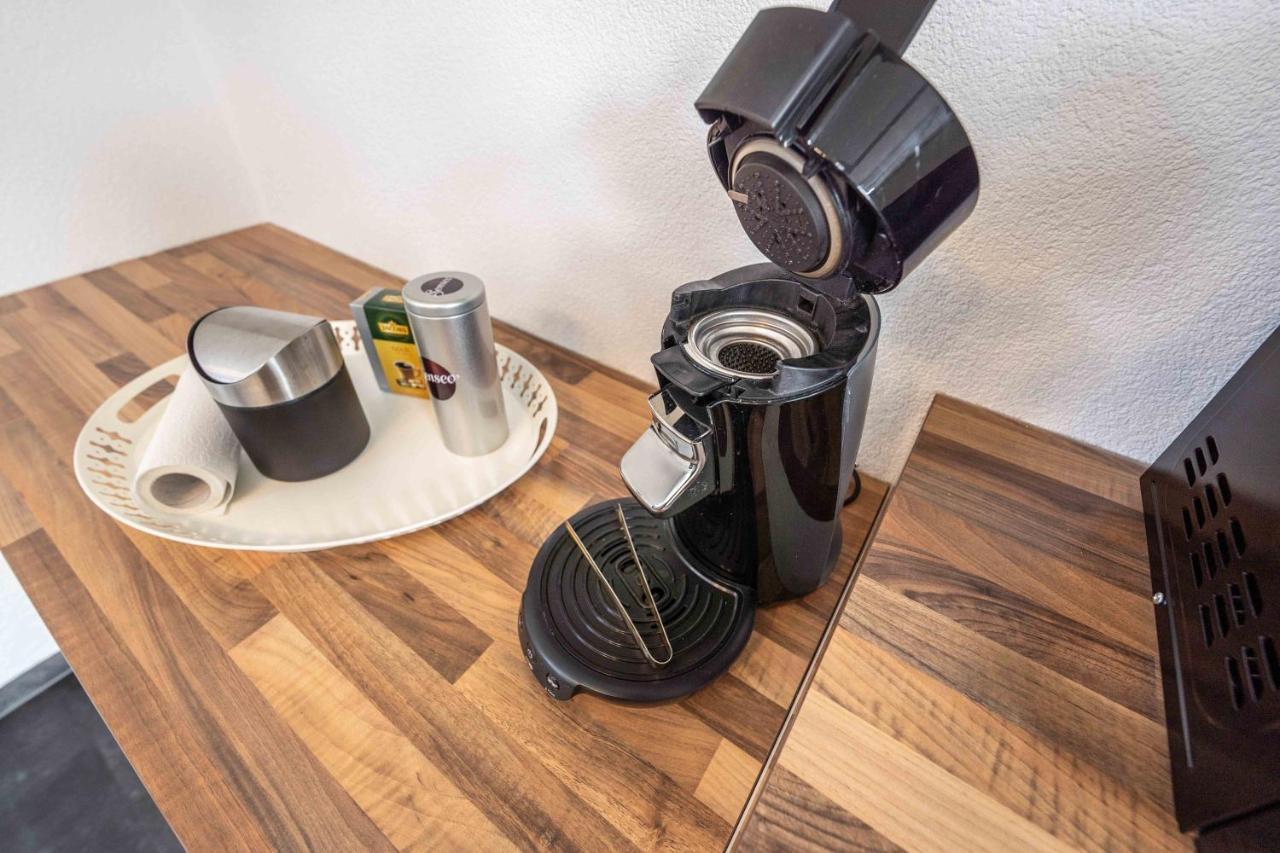 City Wohnung Fn L 5 Klimatisiert Mit Balkon Und Kueche Friedrichshafen Bagian luar foto