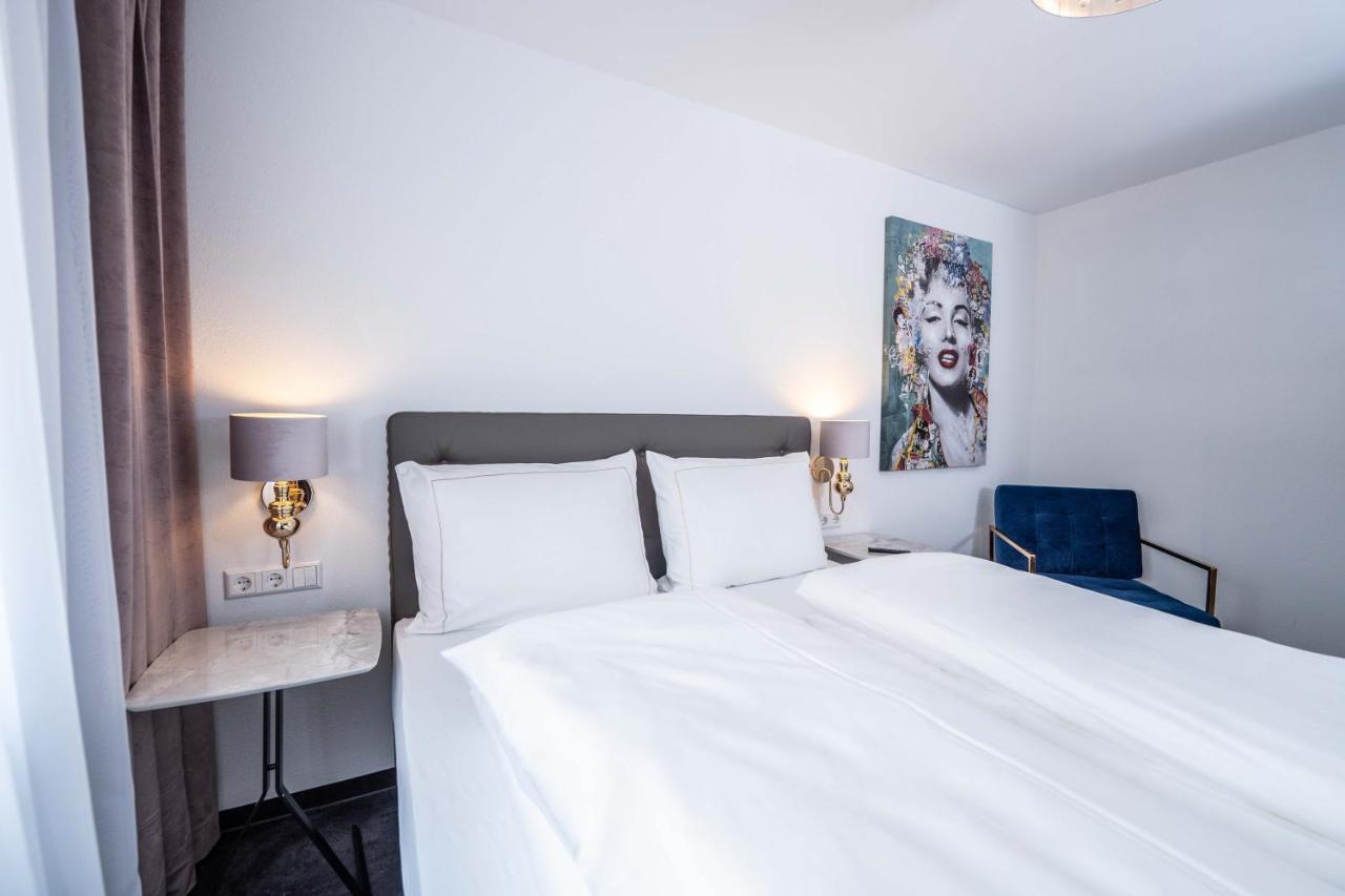 City Wohnung Fn L 5 Klimatisiert Mit Balkon Und Kueche Friedrichshafen Bagian luar foto